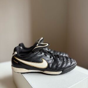 Nike Kids Black Sneakers Tiempo Vintage Athletic Size US 4,5Y EU 36,5